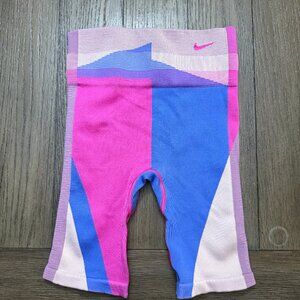 Nike Icon Clash Women's Seamless 8" Training Shorts